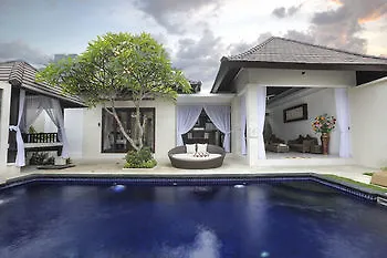 Blue Marlin Legian Villa  Legian (Bali)